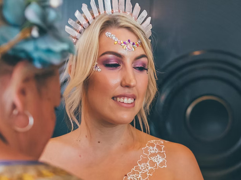 Home 10 glitter bar